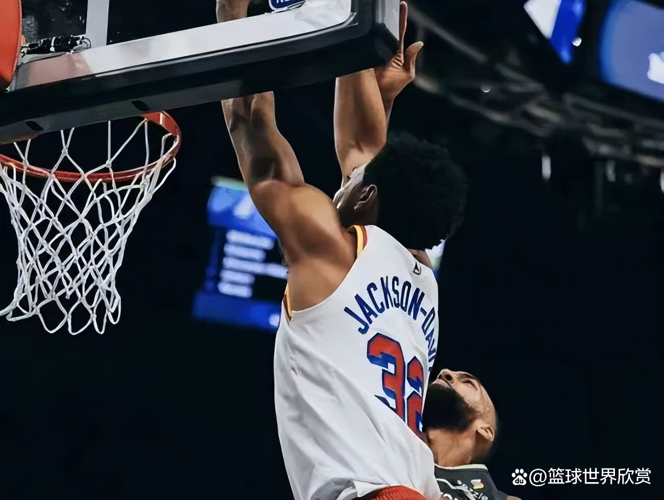 英雄联盟下注-勇士客场神奇逆袭,勇士神话继续战斗